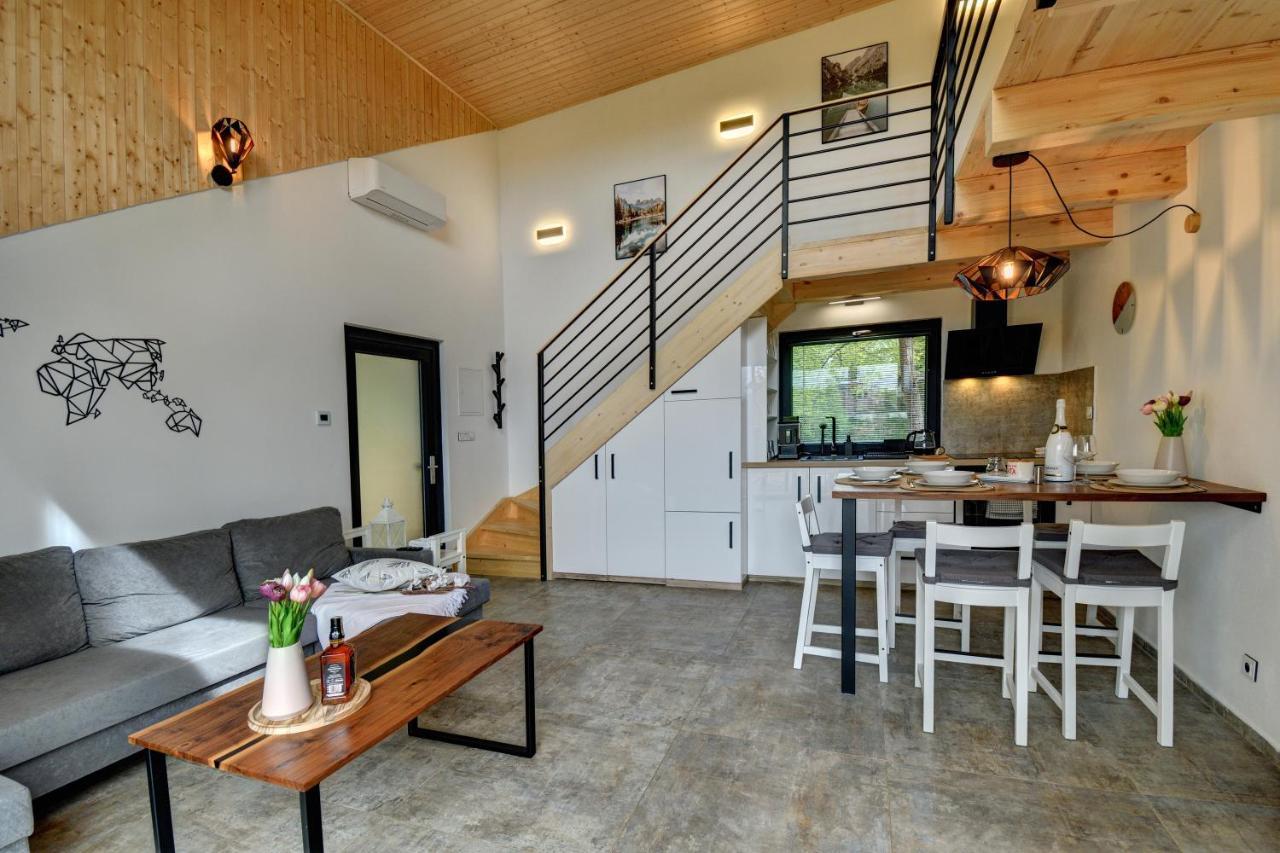 Riverside Cabin Doudleby Bagian luar foto