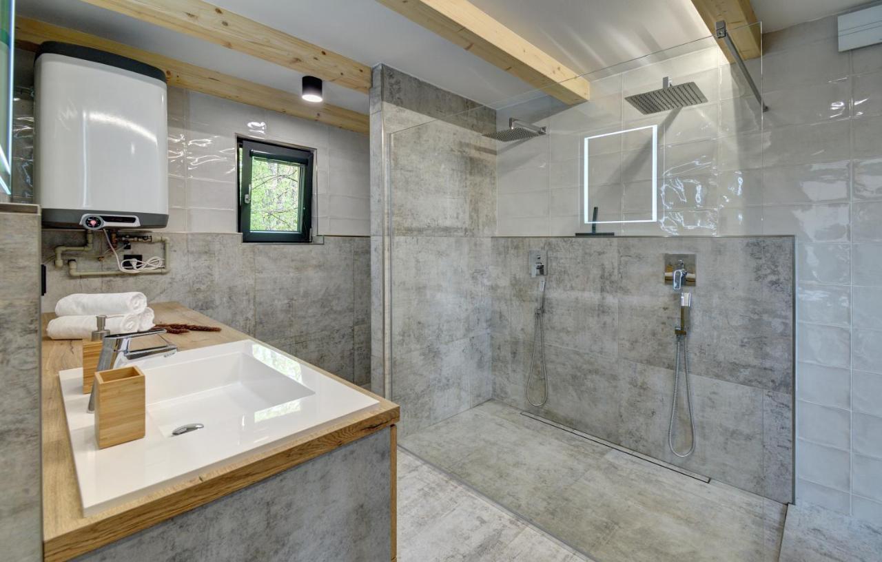 Riverside Cabin Doudleby Bagian luar foto